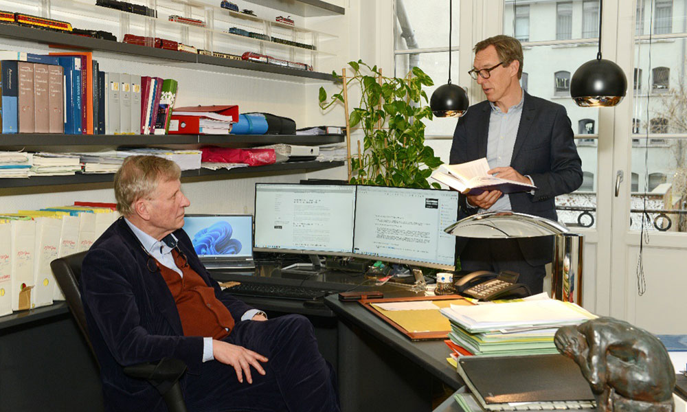schoenaerts-fto-bruno-alain-desk-staand Bruno Schoenaerts & Alain Van den Cloot